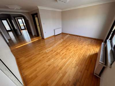 Acıbadem Akçaağaç Sokakta 250 M2 Net Kiralık 5+2Dubleks 8