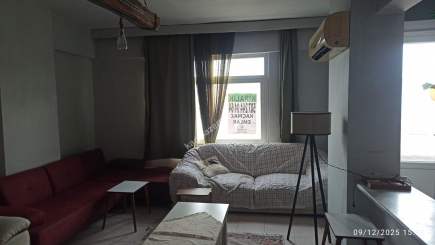 Mersin Yenişehir Gazi Mahallesi'nde 3+1 Eşyalı Kiralık 1