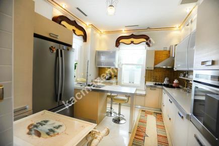 Üsküdar Sultantepede Komple Kiralık Köşk Konak 18