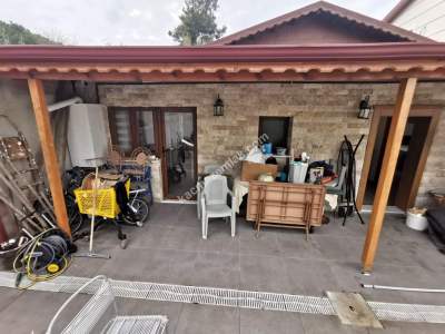 Büyükada'da Müstakil Sezonluk Kiralık 2+1 Ev 2