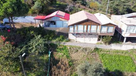 Trabzon Akçaabat Salacıkta Kiralık Eşyalı Bahçeli Ev 3