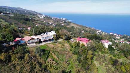 Trabzon Akçaabat Salacıkta Kiralık Eşyalı Bahçeli Ev 4