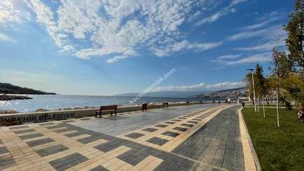 Gemlik Merkezde Satılık 6 Daireli Komple Yeni Bina 22