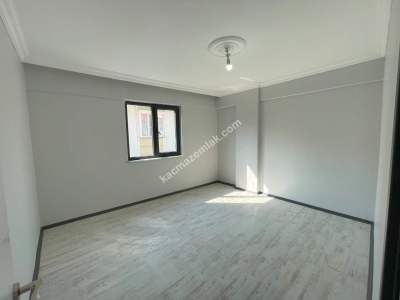 Gemlik Merkezde Satılık 6 Daireli Komple Yeni Bina 18