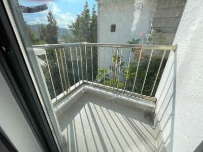 Gemlik Merkezde Satılık 6 Daireli Komple Yeni Bina 16