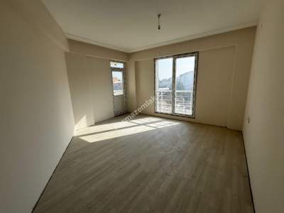 Bursa İnegöl Cerrah'ta 3 Dairelik Satılık Bina 24