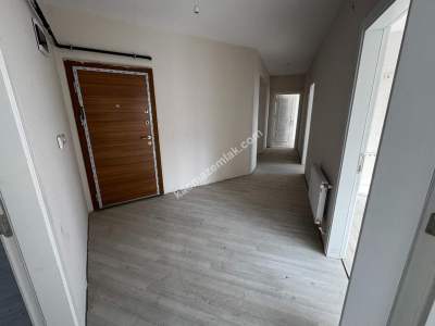 Bursa İnegöl Cerrah'ta 3 Dairelik Satılık Bina 10