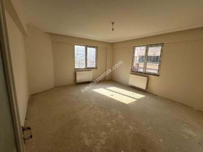 Bursa İnegöl Cerrah'ta 3 Dairelik Satılık Bina 17