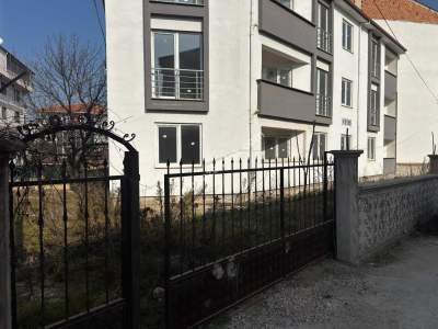 Bursa İnegöl Cerrah'ta 3 Dairelik Satılık Bina 1