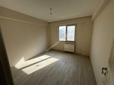 Bursa İnegöl Cerrah'ta 3 Dairelik Satılık Bina 18