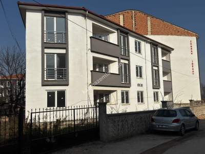 Bursa İnegöl Cerrah'ta 3 Dairelik Satılık Bina 2