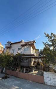 Sarayköyde 3 Katlı Müstakil Ev 1