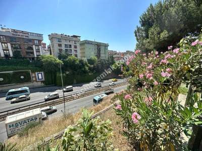 Kaçmaz'dan Güzelyalı Merkezde E5 Cephe Satılık İş Yer 6