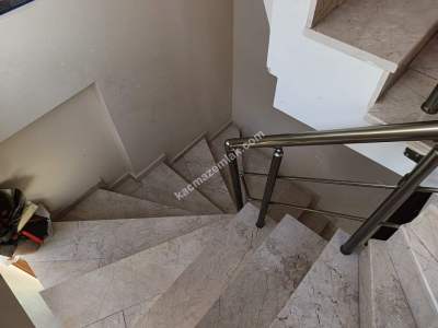 Kocaeli İzmit'te Satılık Deniz Manzaralı 4 Katlı Bina 23