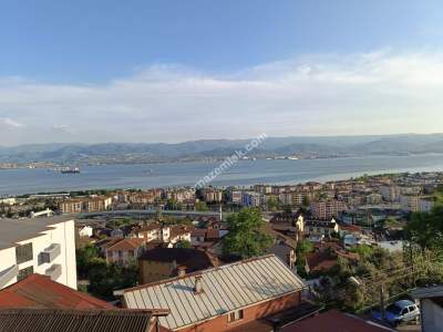 Kocaeli İzmit'te Satılık Deniz Manzaralı 4 Katlı Bina 30