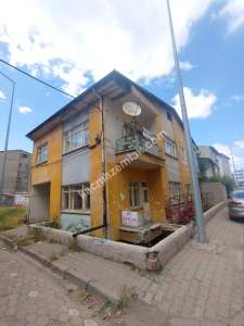 Sivas Satılık Bina Gülyurt Mah. 3 Katlı 380M2 1