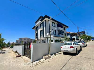 Marmaraereğlisi Yeniçiftlik Merkezde Satılık Bina 3