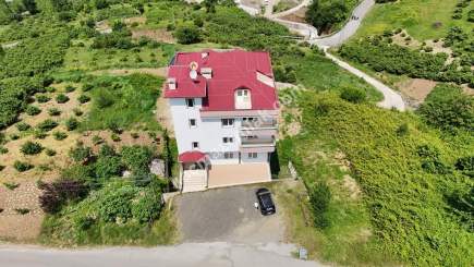 Trabzon Akçaabat Söğütlü'de Satılık Bina ​ 9