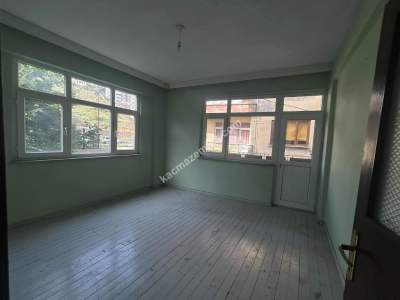 Trabzon Akçaabat Yaylacıkta Ana Yola Yakın Satılık Bina 3