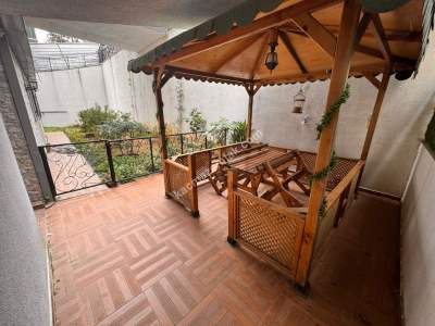 Acıbademin En Özel Dairesi Satışta 160 M2 Net 5+1 Daire 34