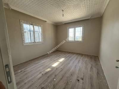 Adana Çukurova Yeni Mahllede Satılık Bahçeli Ev 3