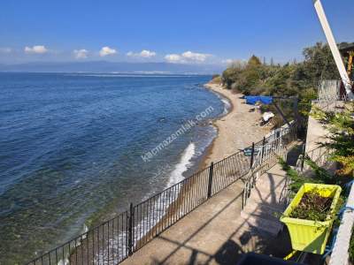 Gemlik Kurşunlu Mah Satılık Denize Sıfır Bahçeli Villa 14