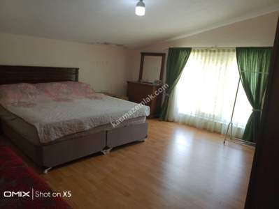 Sakarya Mahmudiyede Satılık Bahçeli Villa 34