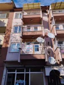 Afyon Cumhuriyet Mahallesinde Satılık 3+1 Daire 17