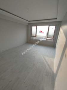 Afyon Yenice Mahallesinde Satılık 3+1 Daire 2