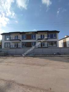 Afyon Yenice Mahallesinde Satılık 3+1 Daire 1