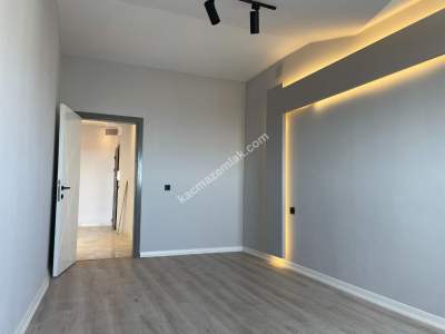 Alanya Cikcilli'de Satılık Tek Tapulu 2 Adet 3+1 Daire 19