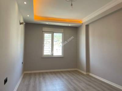 Alanya Cikcilli'de Satılık Tek Tapulu 2 Adet 3+1 Daire 38