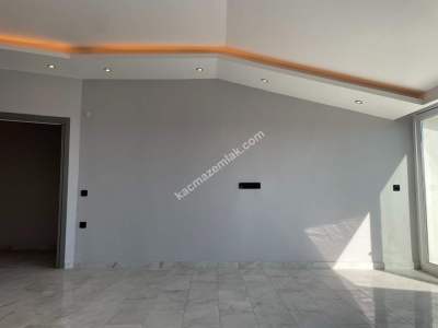 Alanya Cikcilli'de Satılık Tek Tapulu 2 Adet 3+1 Daire 16