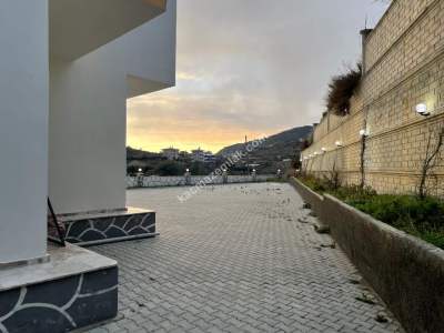 Demirtaş'ta Satılık Deniz Manzaralı 2+1 Sıfır Daire 3