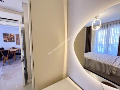 Alanya Kleopatra'da Lüks 1+1 Eşyalı Satılık Daire 36
