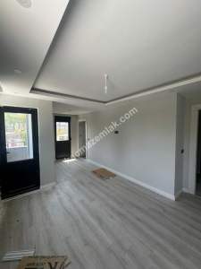 Irmak Kenarında Irmak Manzaralı Satılık 2+1 Daire 6