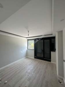 Irmak Kenarında Irmak Manzaralı Satılık 2+1 Daire 5