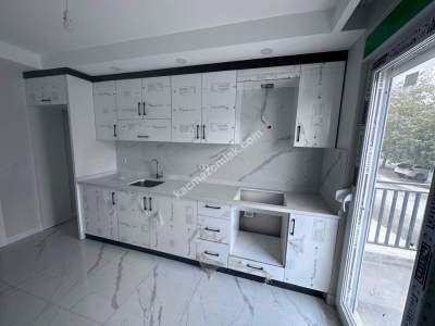 Manavgat Bayır Emek Mahallesinde Satılık Daire 2