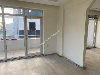 Ilıca'da 2+1 Satılık Daire 2