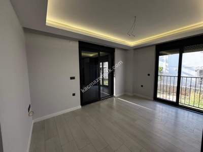 Manavgat Ilıca Merkez'de Satılık 2+1 Daire 3