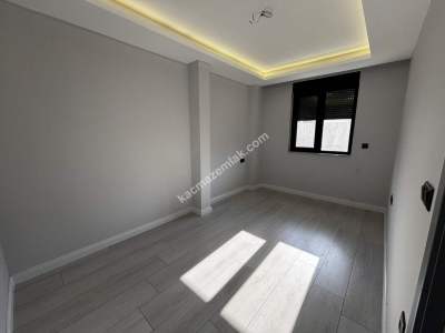 Manavgat Ilıca Merkez'de Satılık 2+1 Daire 5