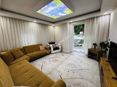 Manavgat'da Satılık Dağ Plaza İçi Daire Veya Ofis 2