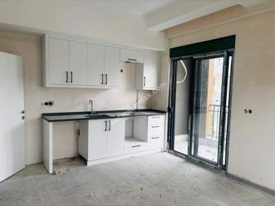 Manavgat Üniversite Bölgesin'de 1+1 Satılık 3