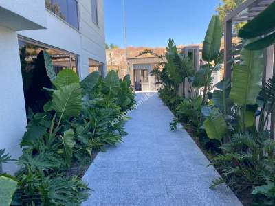 Kaçmaz Emlak'tan Sarılarda Ultra Lüx 1+1 Satılık Daire 1