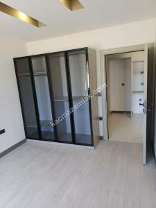 Kaçmaz Emlak'tan Sarılarda Ultra Lüx 1+1 Satılık Daire 11