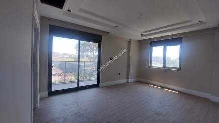 Müstakil Tadında! Sıemens Ankastreli,Lüks 4+1 Bahçe Kat 15