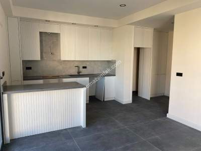 Side'de 2+1 Havuzlu Satılık Daire 1