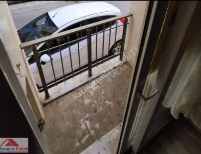 Aydın Cumhuriyet Mah 2+0 Eşyalı Ayrı Mutfak Satılık 9