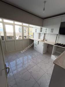 Aydın Cumhuriyet Mah 3+1 Ara Kat Satılık 33