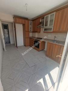 Aydın Mesudiye Mah 3+1 Ara Kat Satılık 35